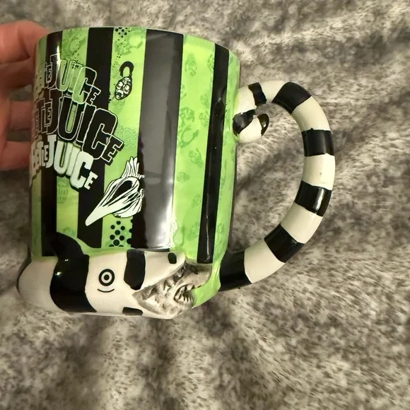 Beetlejuice mug. - Picture 4 of 4